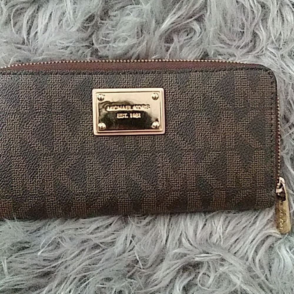Michael Kors wallet